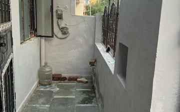 2 BHK Independent House For Rent in Xu Iii Greater Noida