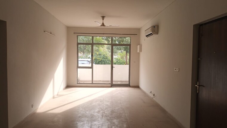 Room, smart-world-gems 2.5 Bedroom 1103 Sq.Ft. Builder Floor In Sector 89 Gurgaon 8369703