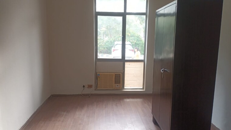 Room, smart-world-gems 2.5 Bedroom 1103 Sq.Ft. Builder Floor In Sector 89 Gurgaon 8369703