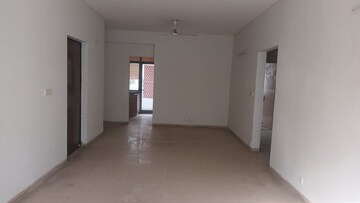 Room in 2.5 BHK Builder Floor at Smart World Gems, Sector 89 – for Sale