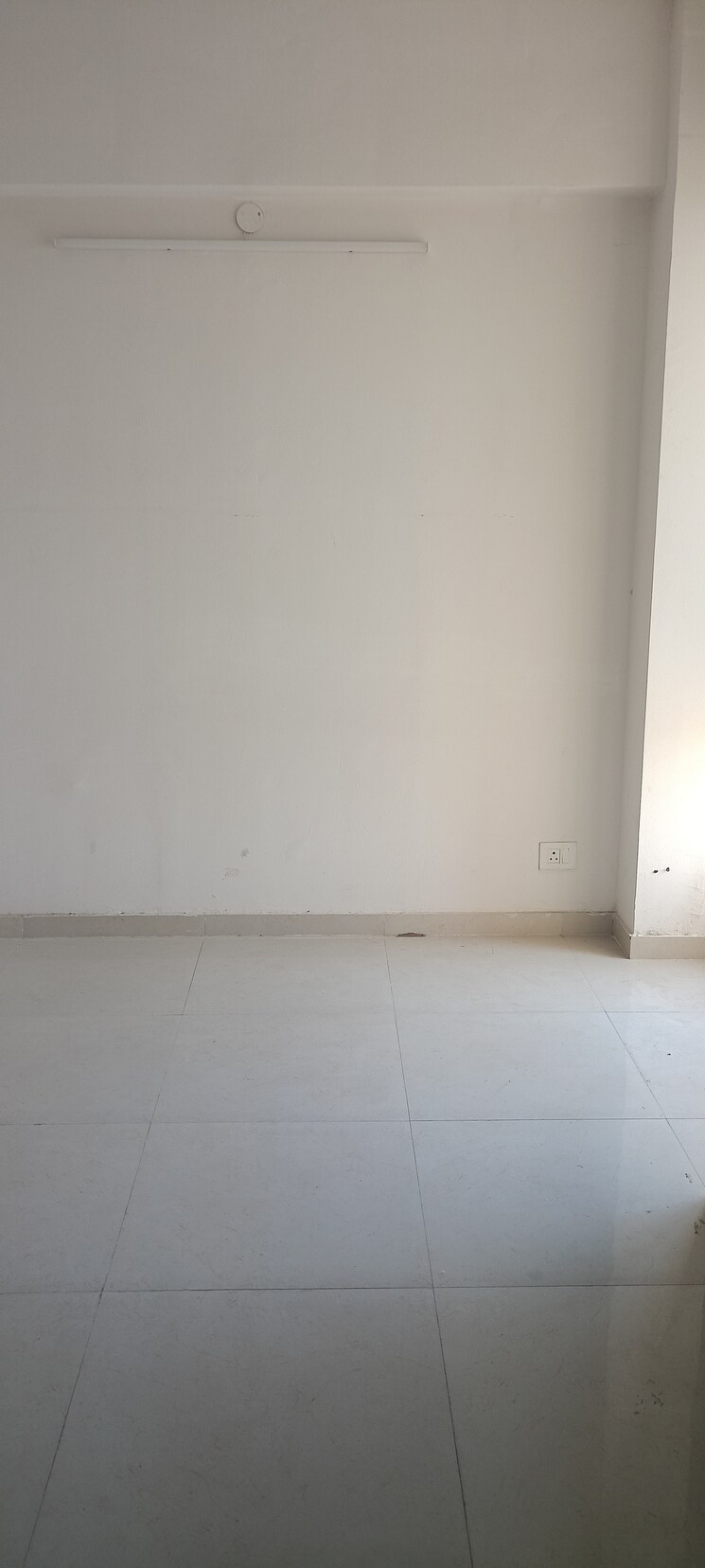 Room, signature-global-the-millennia 2 Bedroom 1050 Sq.Ft. Apartment In Sector 37d Gurgaon 8369690