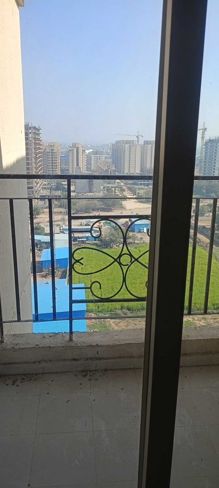 Balcony, signature-global-the-millennia 2 Bedroom 1050 Sq.Ft. Apartment In Sector 37d Gurgaon 8369690