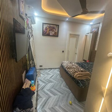 Bedroom in 4 BHK Apartment at Gaur Atulyam, Omicron I Greater Noida – for Rent