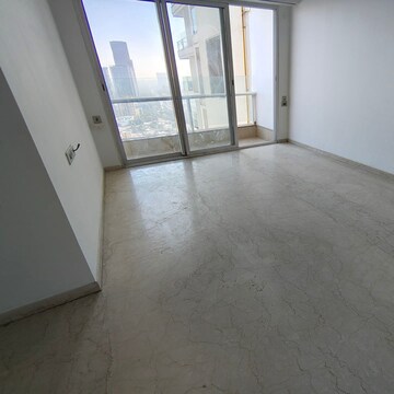 Room in 2 BHK Apartment at Omkar Alta Monte, Malad East – for Rent