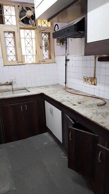 Kitchen in 2.5 BHK Apartment at Mayur Vihar Phase 1 – for Rent