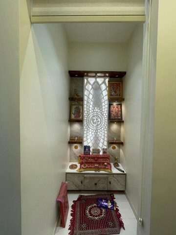 Furnished Amenities in 2 BHK Apartment at Lodha Amara, Kolshet Road – for Sale