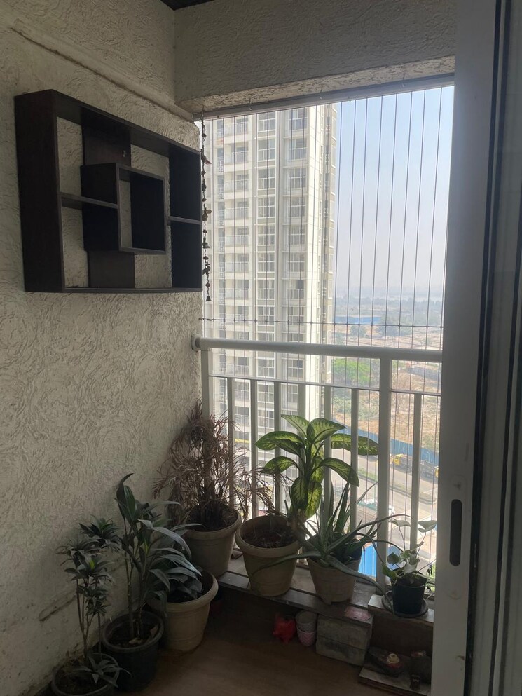 Balcony, lodha-amara 2 Bedroom 882 Sq.Ft. Apartment In Kolshet Road Thane 8369713