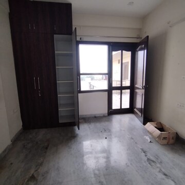 Room in 2 BHK Builder Floor at Sector 47 – for Rent