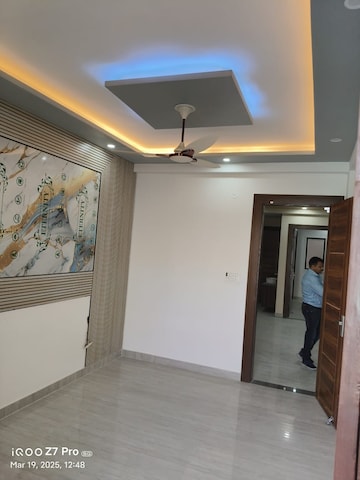 Room in 3 BHK Builder Floor at Mahendra Enclave, Shastri Nagar – for Sale