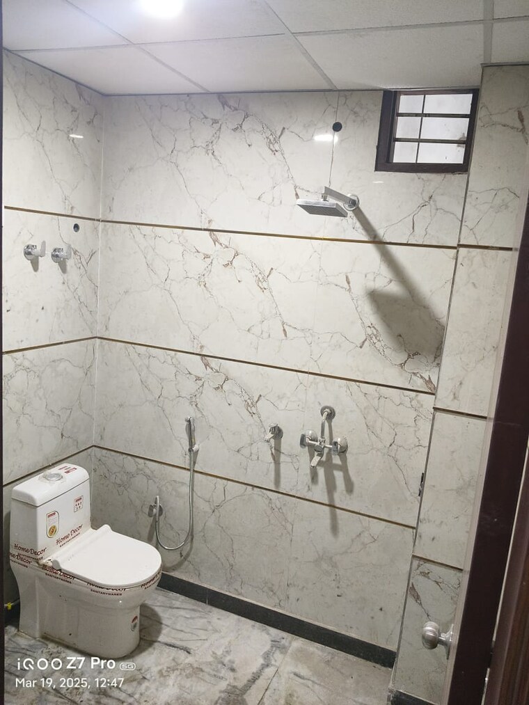 Bathroom, mahendra-enclave 3 Bedroom 1250 Sq.Ft. Builder Floor In Shastri Nagar Ghaziabad 8369829
