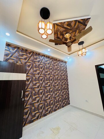 Furnished Amenities in 3 BHK Builder Floor at Bhajanpura – for Sale