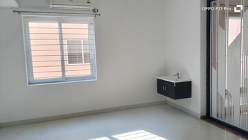 Bedroom in 4 BHK Apartment at Banjara Hills – for Rent