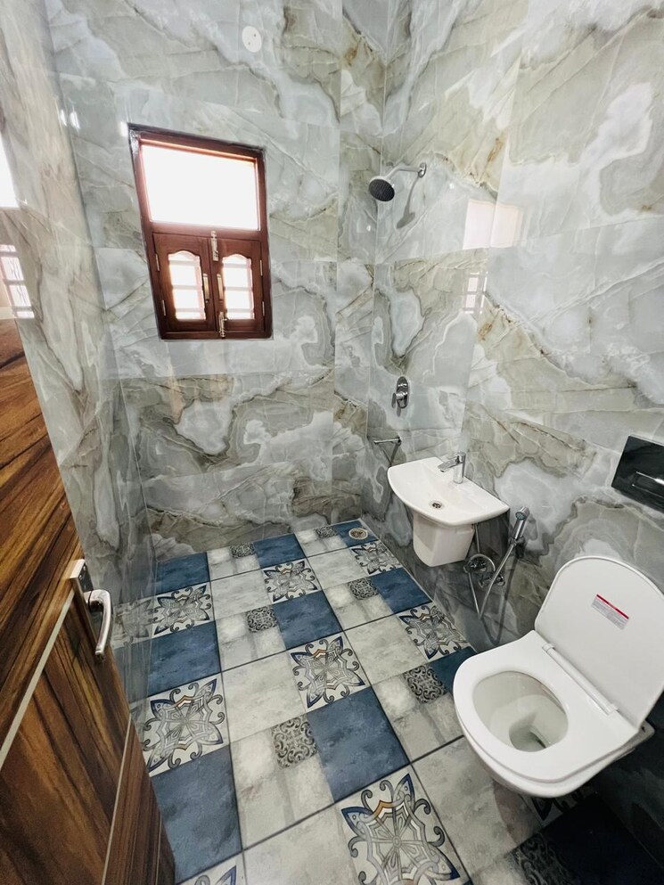 Bathroom, bliss-orra 3 Bedroom 1000 Sq.Ft. Independent House In Ambala Highway Zirakpur 8369806