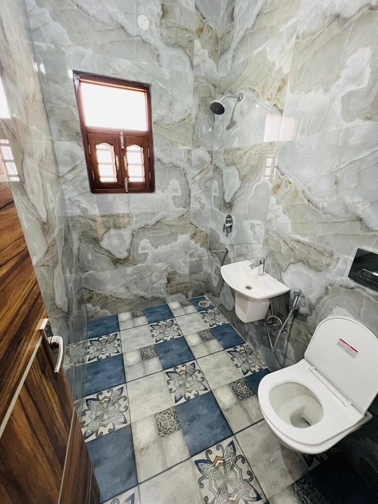 Bathroom, bliss-orra 3 Bedroom 1000 Sq.Ft. Independent House In Ambala Highway Zirakpur 8369806