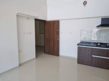 Room in 2.5 BHK Apartment at Geras World of Joy S, Kharadi – for Rent