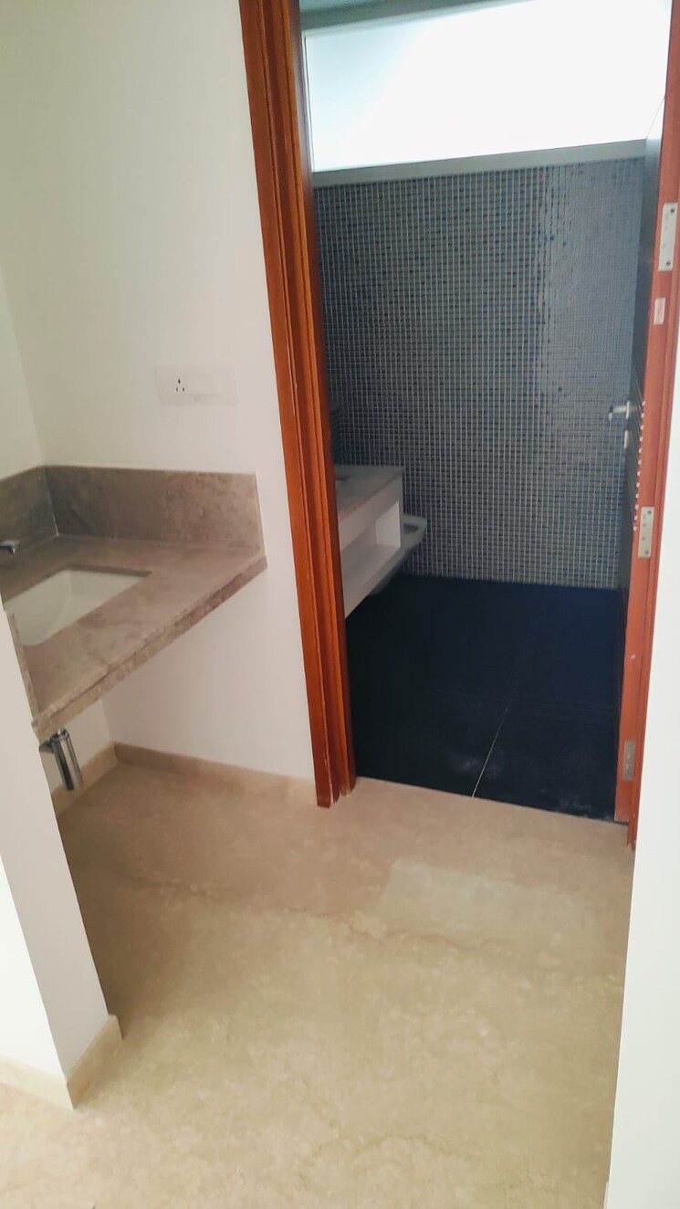 Bathroom, b-b-opulent-spire 4 Bedroom 4084 Sq.Ft. Apartment In Jayanagar Bangalore 8369873