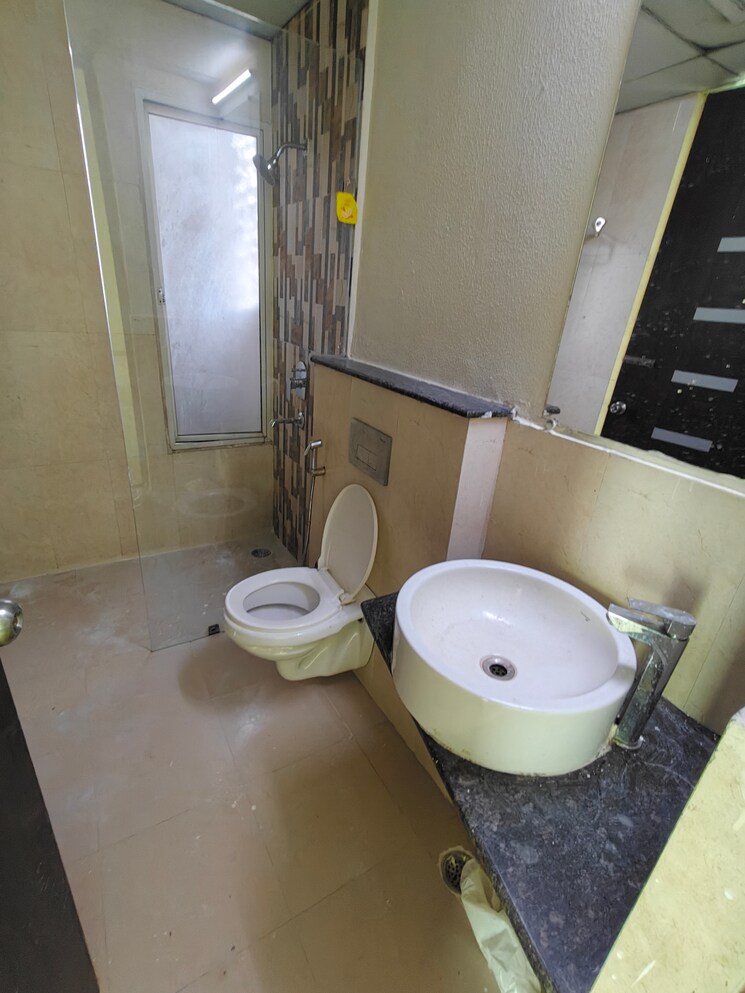 Bathroom, gaur-saundaryam 3 Bedroom 1850 Sq.Ft. Apartment In Tech Zone 4 Greater Noida Greater Noida 8369976