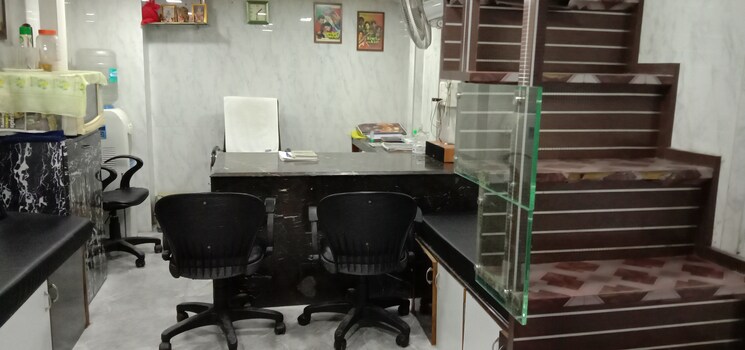 Team Area, om-heera-panna-mall Commercial Office Space 250 Sq.Ft. In Andheri West Mumbai 8369949