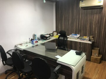 Team Area in  Shop at Goregaon East – for Rent