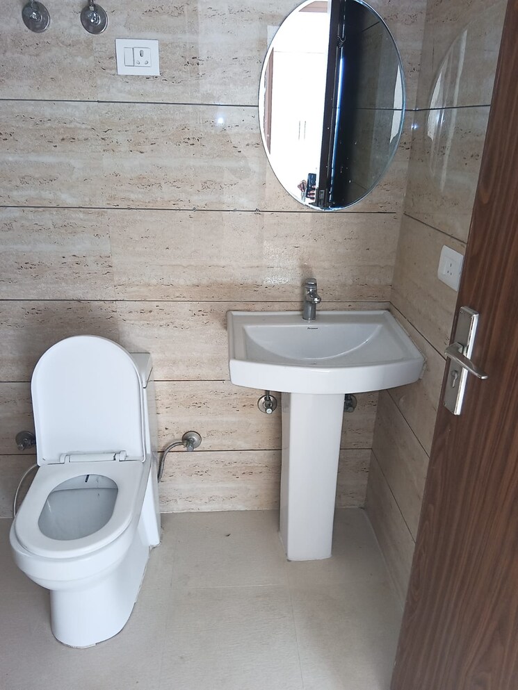 Bathroom, ace-divino 2 Bedroom 995 Sq.Ft. Apartment In Sector 1 Greater Noida Greater Noida 8370005