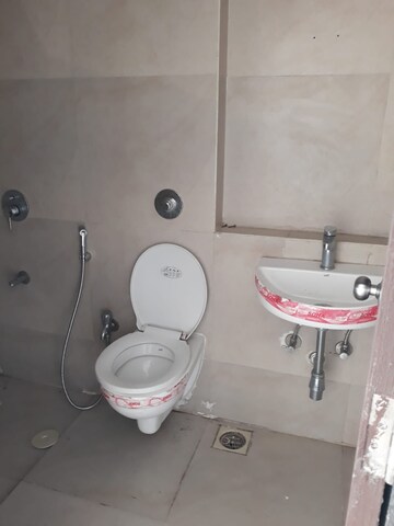 Bathroom in 1 BHK Apartment at Conwood Astoria, Goregaon East – for Rent