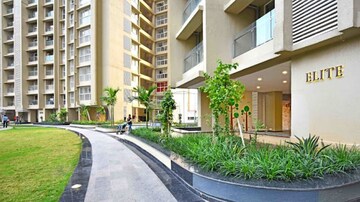 3 BHK Apartment For Rent in Runwal Elegante, Andheri West