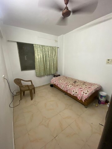 Bedroom in 1 RK Apartment at Vakola – for Rent