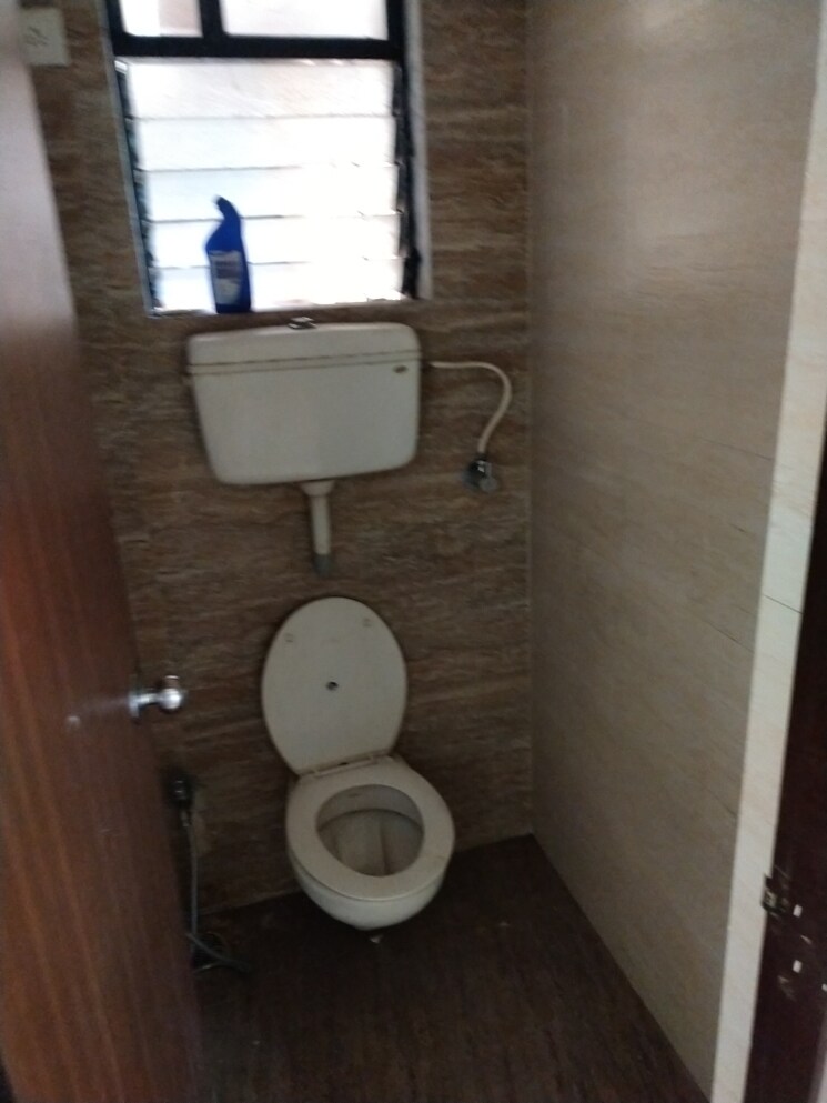Bathroom, raunak-city-sector-4-d6 2 Bedroom 905 Sq.Ft. Apartment In Kalyan West Thane 8370057
