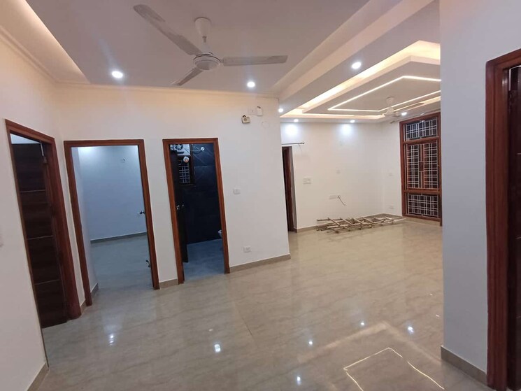 Room, unitech-south-city-ii 3 Bedroom 1356 Sq.Ft. Builder Floor In Sector 50 Gurgaon 8370122