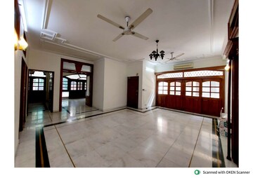 Living Room in 4 BHK Builder Floor at Green Park – for Rent