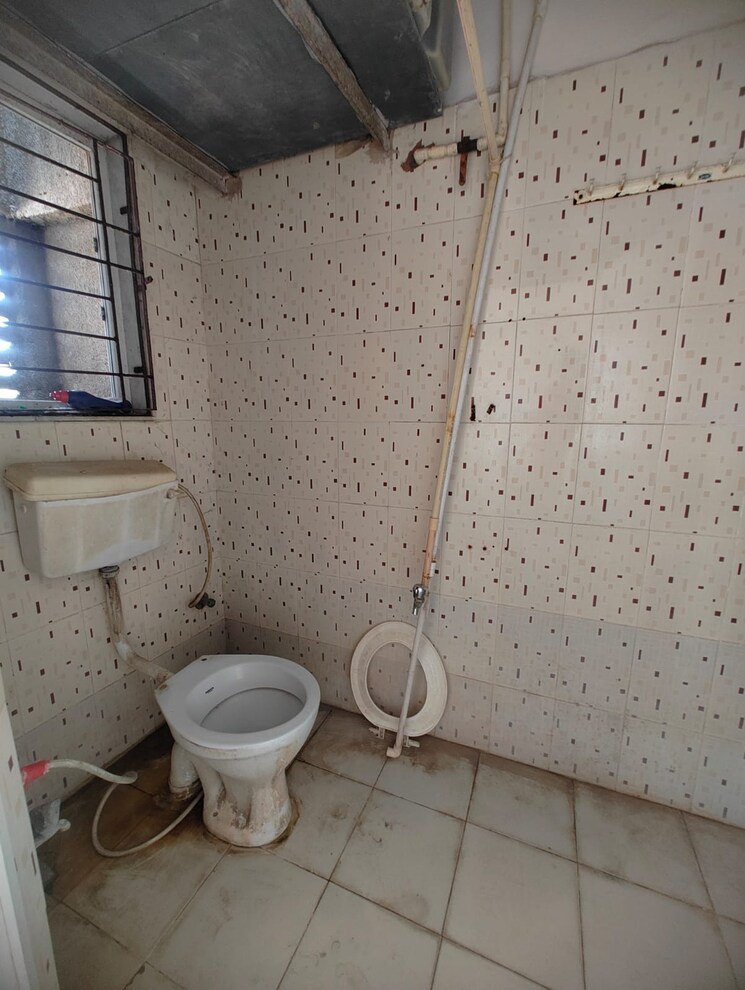 Bathroom, royal-palms 1 Bedroom 600 Sq.Ft. Apartment In Goregaon East Mumbai 8370118