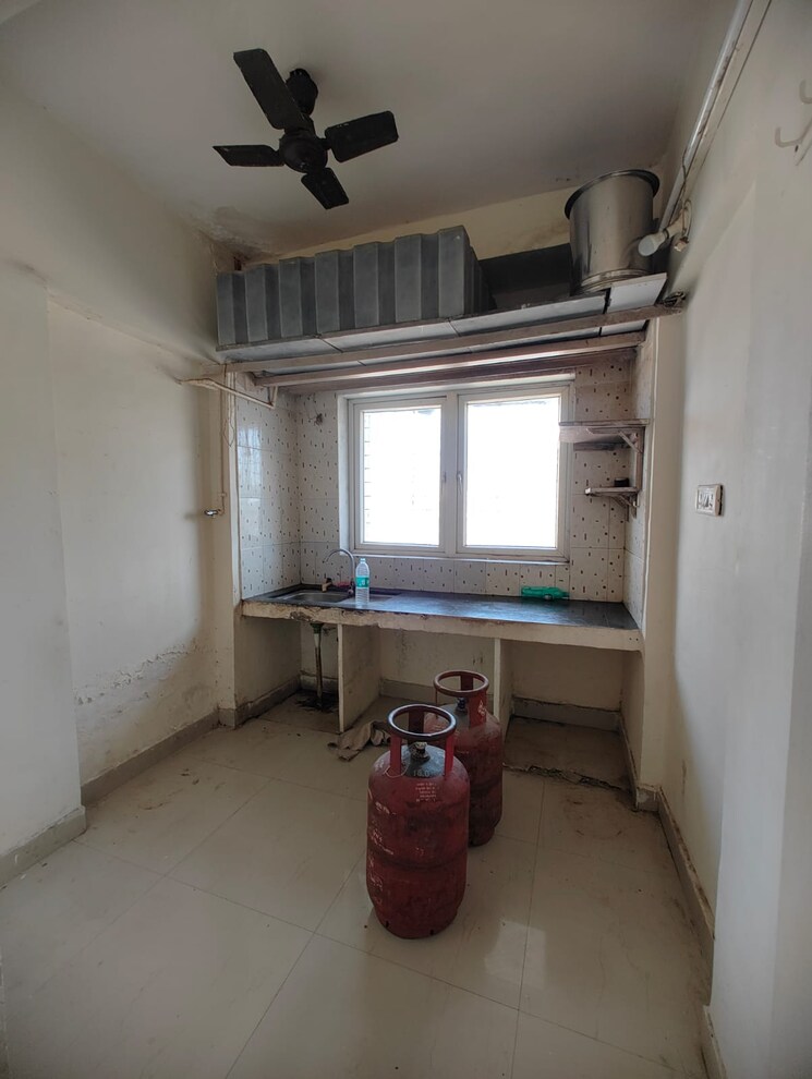 Living Room, royal-palms 1 Bedroom 600 Sq.Ft. Apartment In Goregaon East Mumbai 8370118