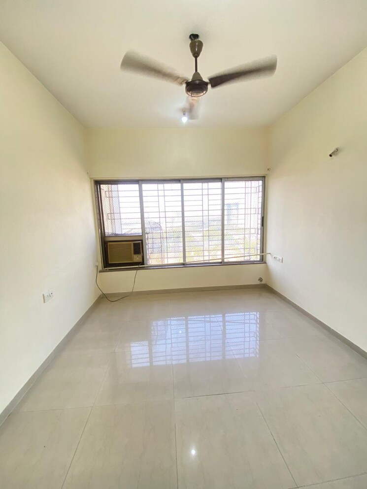 Room, raheja-willows 2 Bedroom 750 Sq.Ft. Apartment In Kandivali East Mumbai 8370112