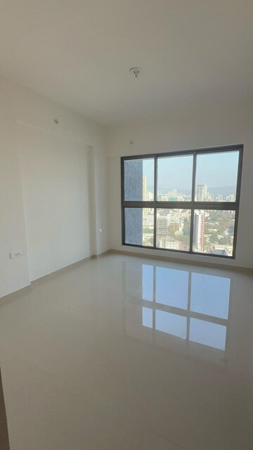 Room in 2 BHK Apartment at CCI Rivali Park, Borivali East – for Rent