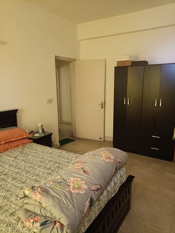 Bedroom in 2 BHK Apartment at DLF Silver Oaks, Sector 26 – for Rent
