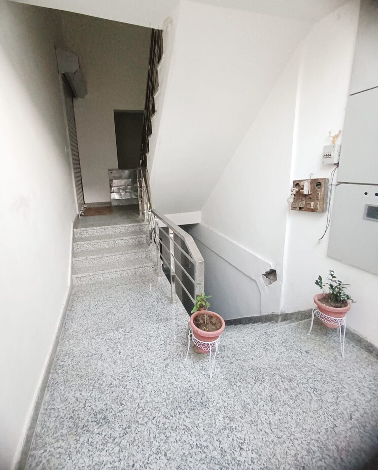 Exterior View, mangolpuri Commercial Office Space 1200 Sq.Ft. In Mangolpuri Delhi 8370188