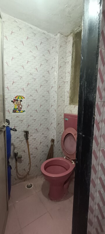 Bathroom in 1 RK Apartment at Akash Darshan, Santacruz East – for Rent