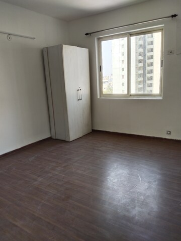 Room in 2 BHK Apartment at Vatika Seven Lamps, Sector 82 – for Sale