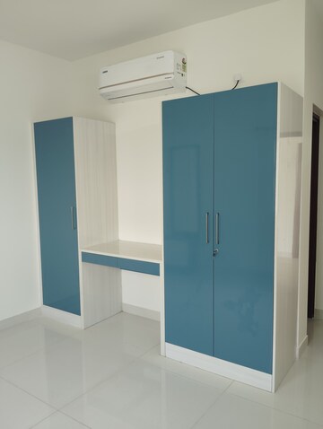 Room in 3 BHK Apartment at Prestige Tranquil, Kokapet – for Rent