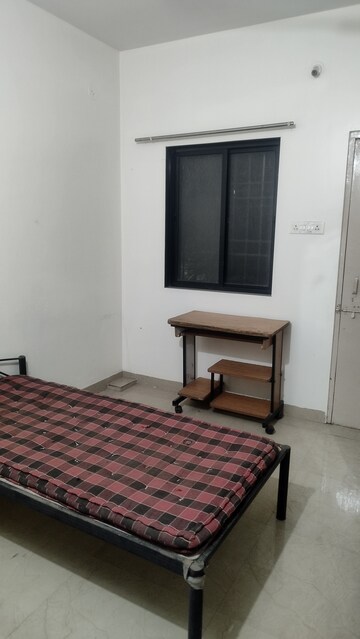 Bedroom in 2.5 BHK Apartment at Mundhwa – for Rent