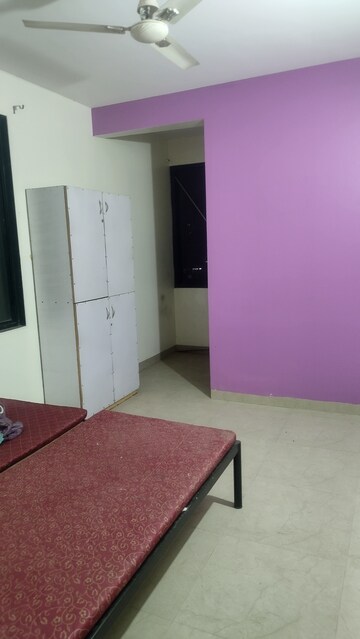 Room in 2.5 BHK Apartment at Mundhwa – for Rent