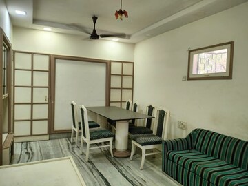 Living Room in 2 BHK Apartment at Vile Parle West – for Rent