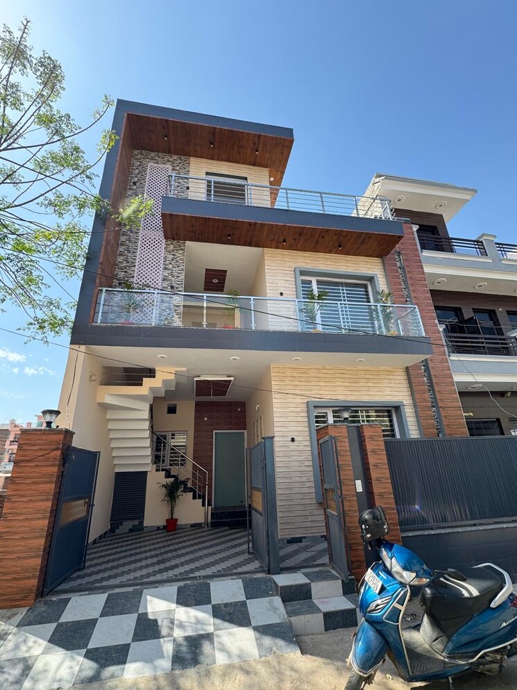 Exterior View, greater mohali 3 Bedroom 150 Sq.Yd. Independent House In Greater Mohali Mohali 8370686