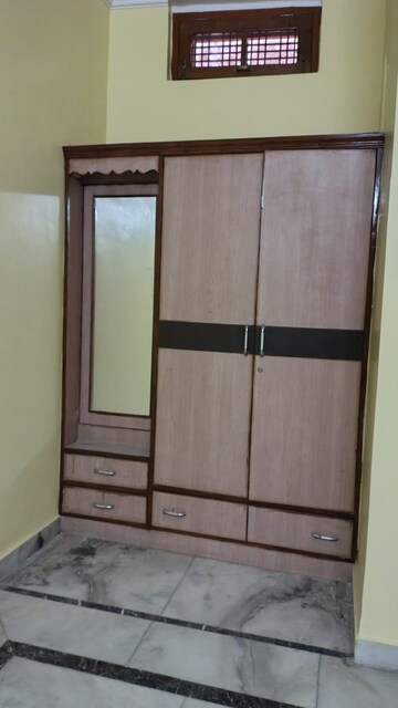 Furnished Amenities in 2 BHK Villa at Gomti Nagar – for Rent