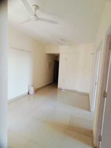 2 BHK Apartment For Rent in Shree Vardhman Mantra, Sector 67