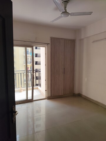 Room in 2 BHK Apartment at Aims Golf Avenue I, Sector 75 – for Rent
