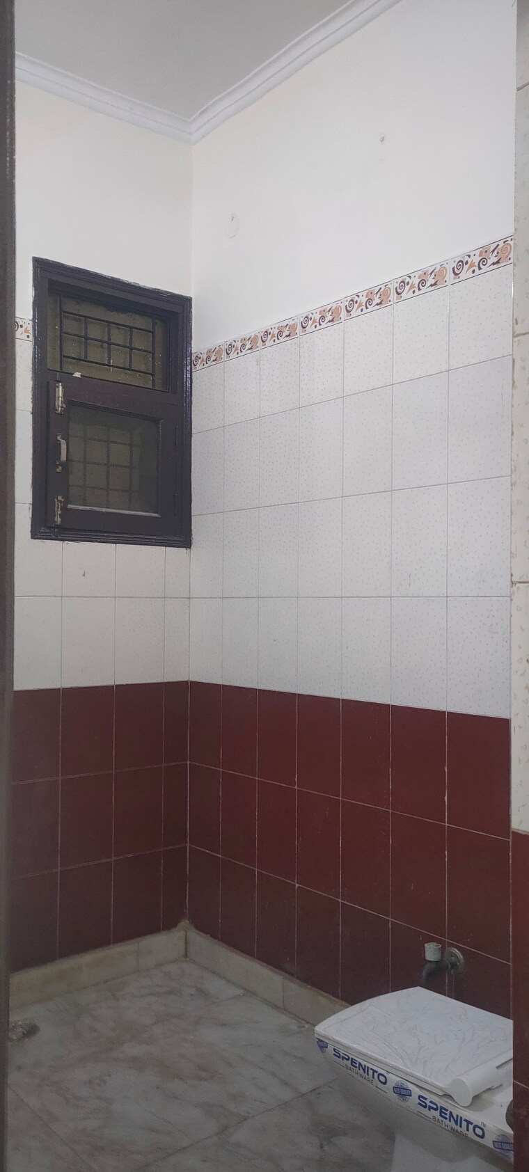 Bathroom, vaishali sector 4 4 Bedroom 2000 Sq.Ft. Builder Floor In Vaishali Sector 4 Ghaziabad 8370949