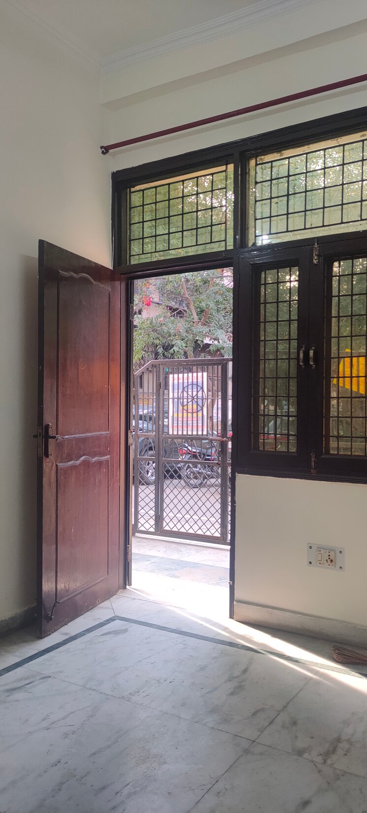 Room, vaishali sector 4 4 Bedroom 2000 Sq.Ft. Builder Floor In Vaishali Sector 4 Ghaziabad 8370949