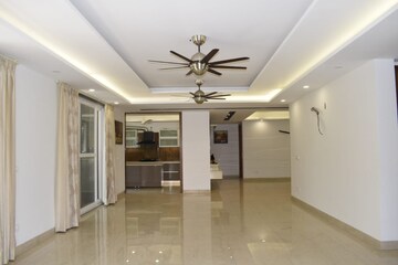 3 BHK Builder Floor For Sale in BPTP Amstoria Country Floor, Sector 102