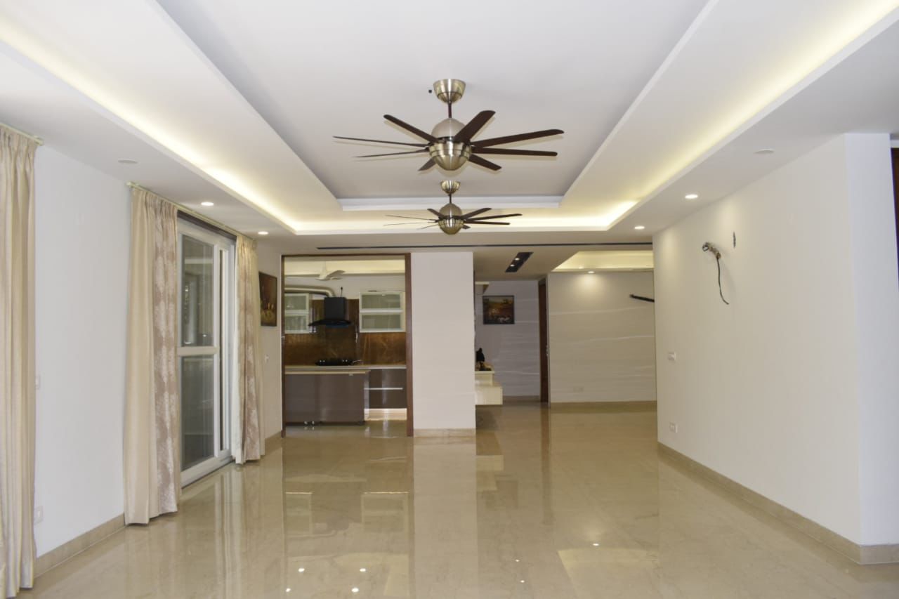 3 BHK + Servant Room,Extra Room Builder Floor For Sale in BPTP Amstoria Country Floor